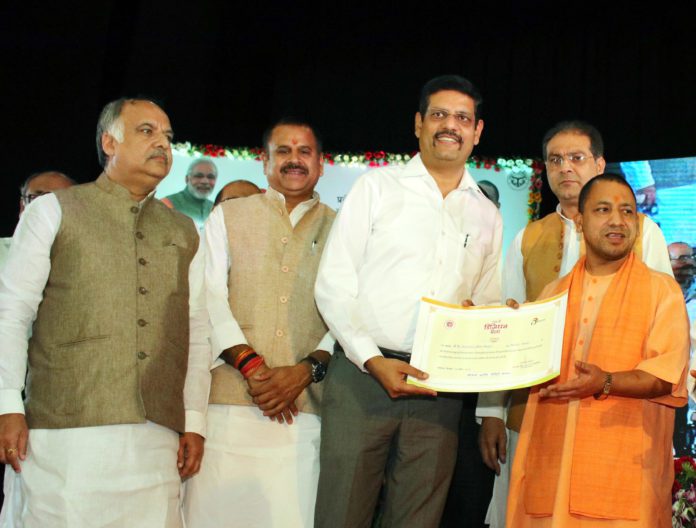 Vodafone M-Pesa Felicitated by Uttar Pradesh CM, for Fulfilling PM’s Ideal Village Dream at Nagepur