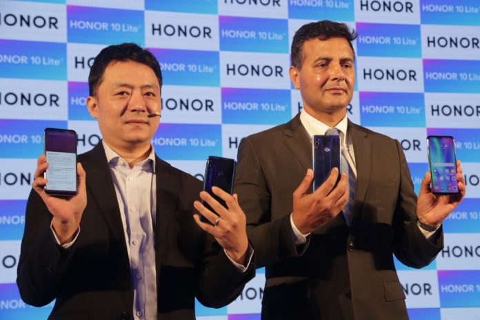 Honor unveils the Honor 10 Lite in India, the most stylish AI selfie companion at INR 13,999 and INR 17,999